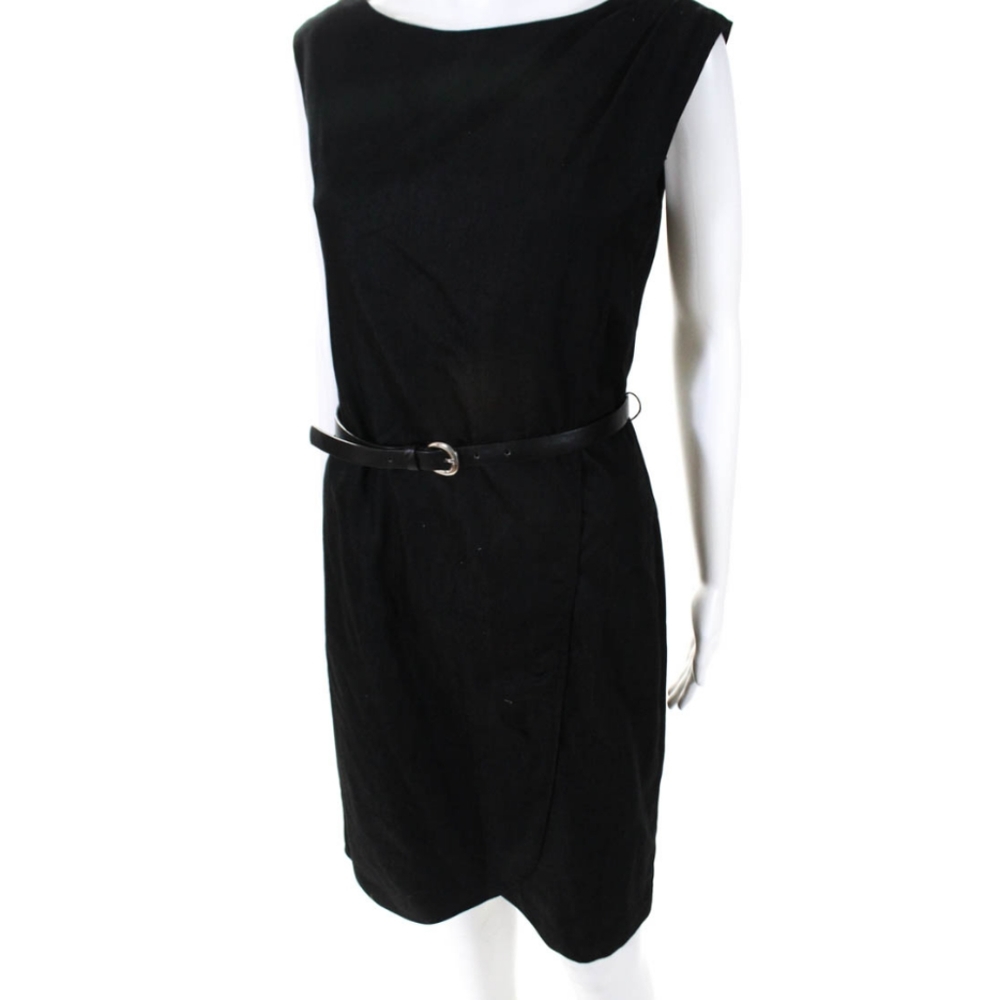 SAKS SLEEVELESS CREW NECK BELTed dress size 4